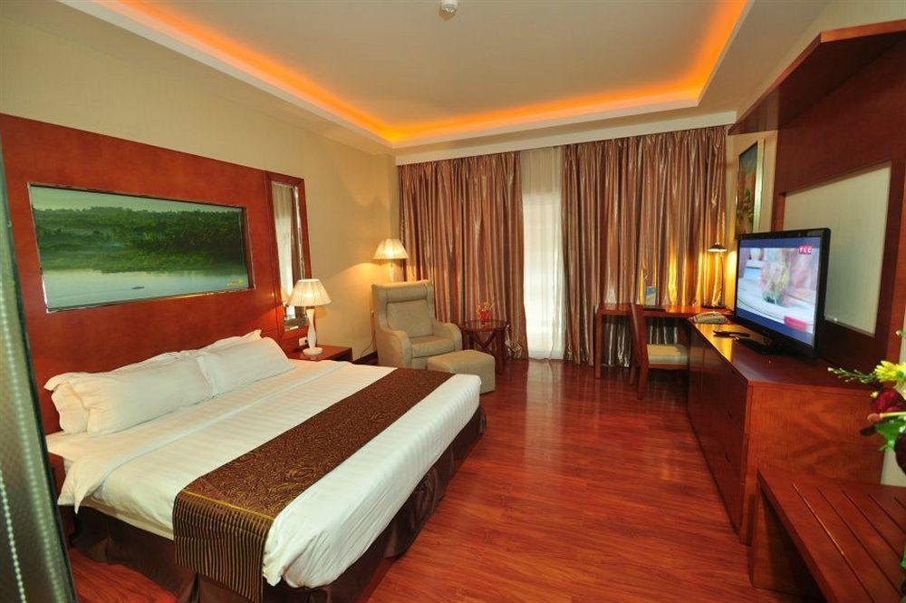 Sunlight Hotel Puerto Princesa Zewnętrze zdjęcie