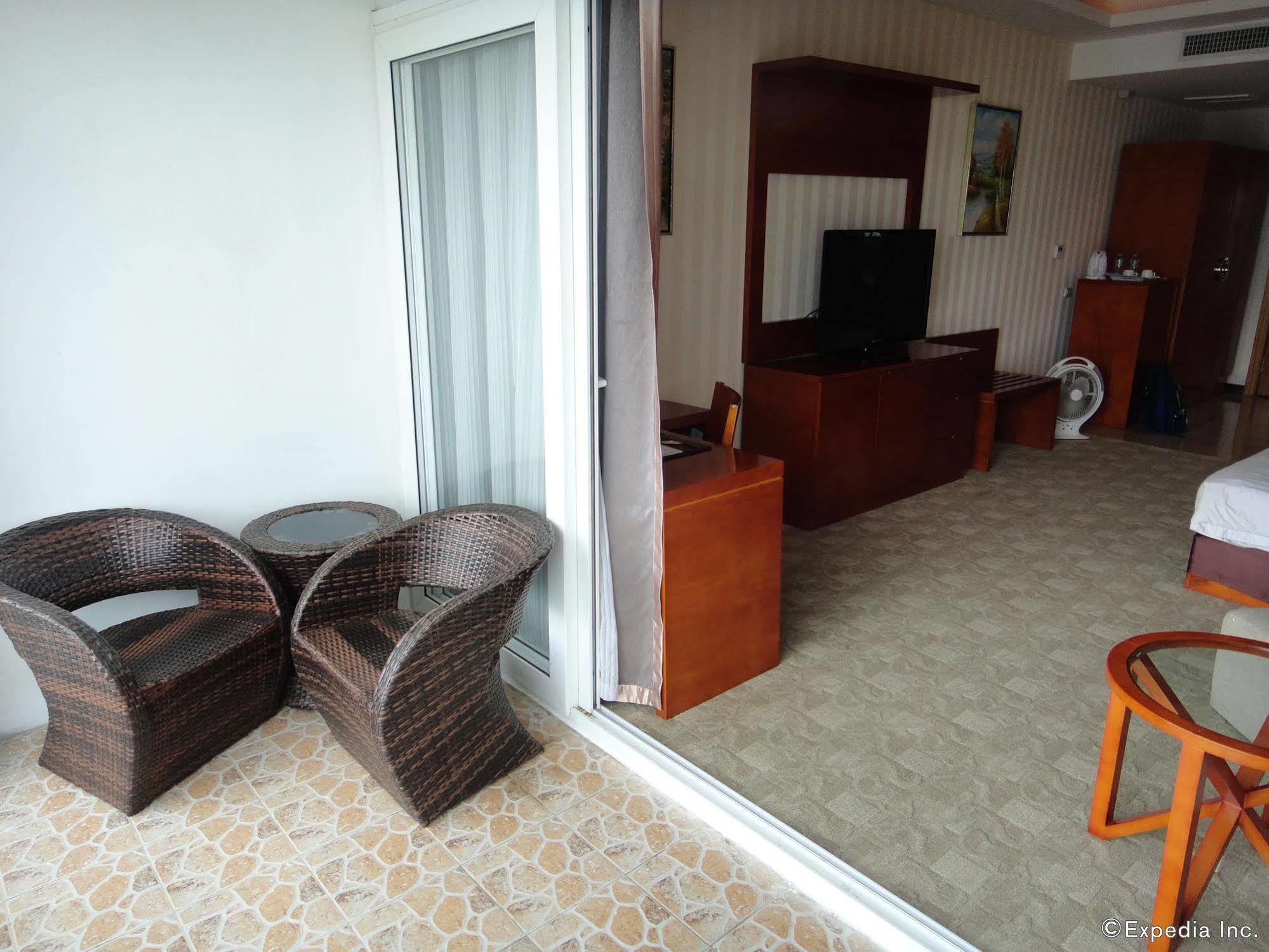 Sunlight Hotel Puerto Princesa Zewnętrze zdjęcie